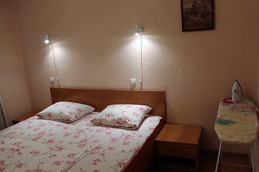 Ekonom V Tsentre Kieva Apartment Luaran gambar