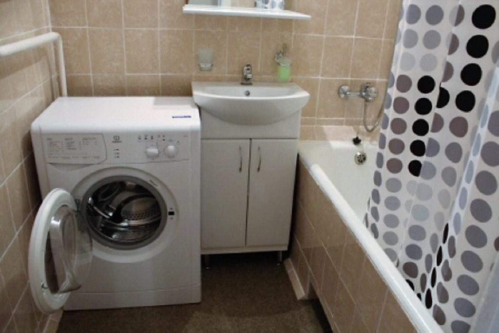 Ekonom V Tsentre Kieva Apartment Luaran gambar